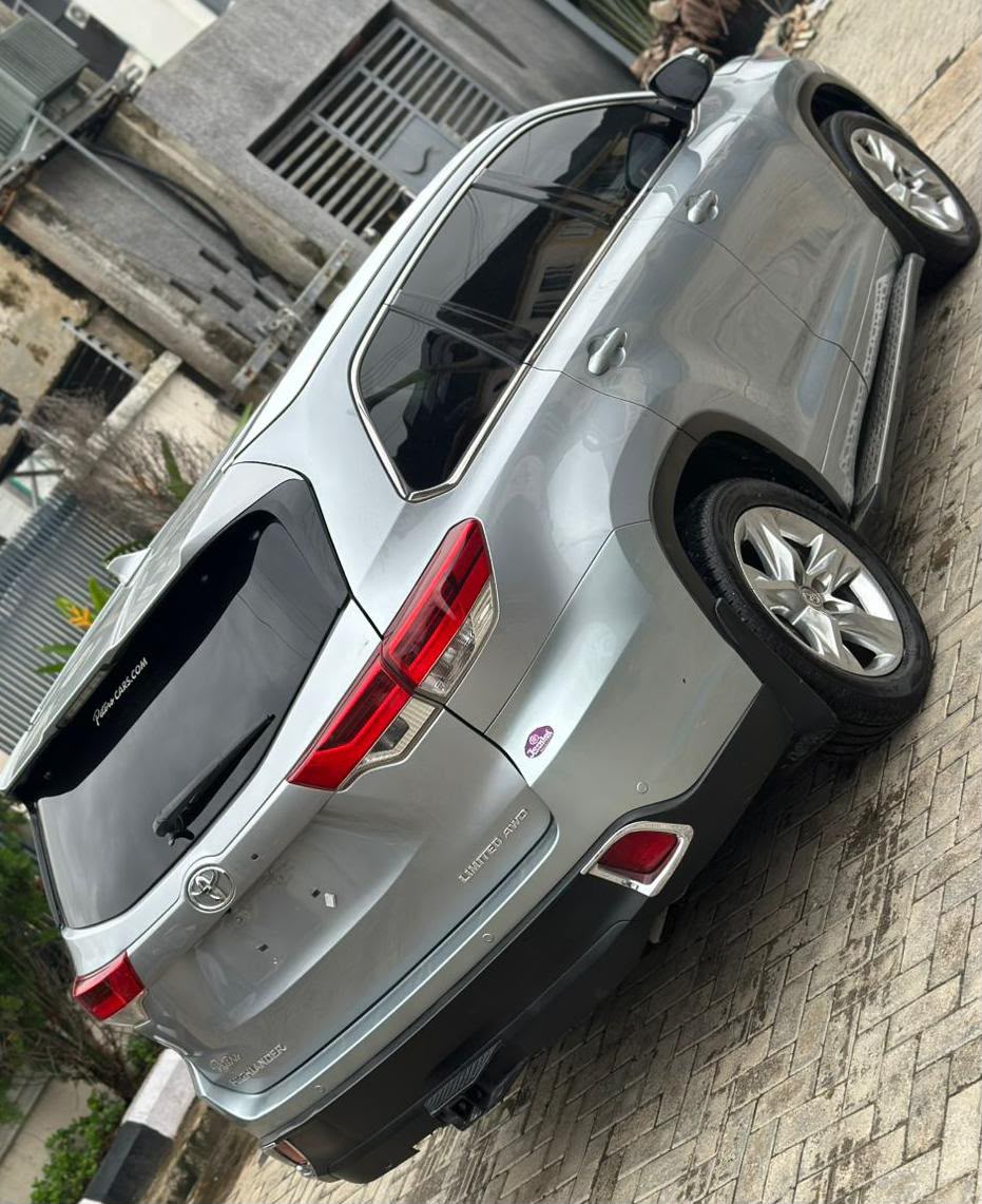 Highlander by Charles Autos & Properties